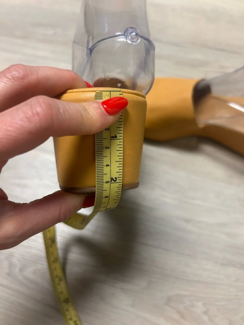 Garnett Hill Sandals Women Sz 8 Yellow Leather Slip On Wedge Made In Italy - Picture 7 of 10